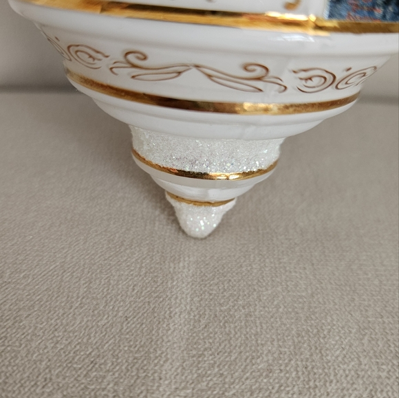 Thomas Kinkade Christmas Ball Ornament. Heirloom Ornament.#332973 - Picture 10 of 13